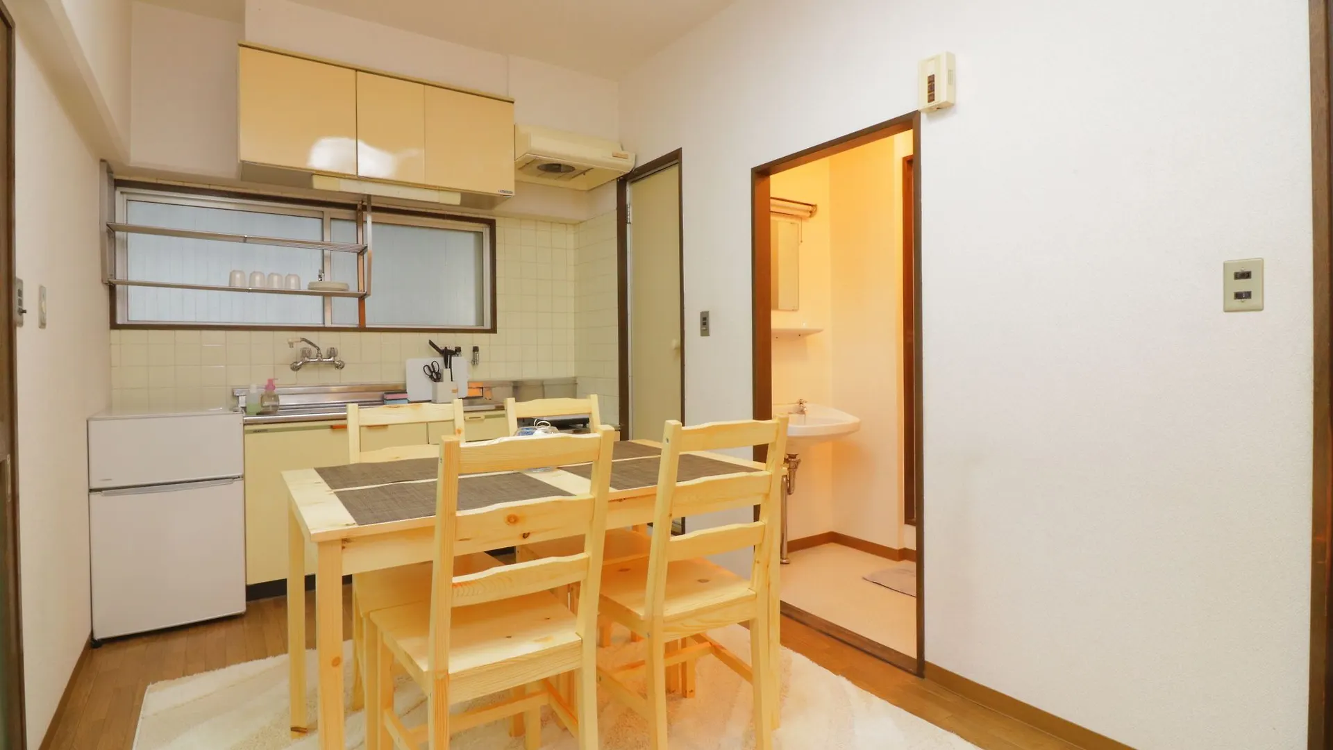 Hg Cozy Hotel No.20 Osaka 2*,